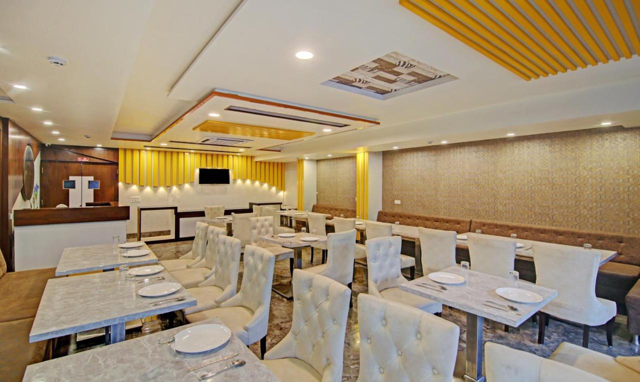 Treebo S G Grand Hotel Agra  Exterior photo